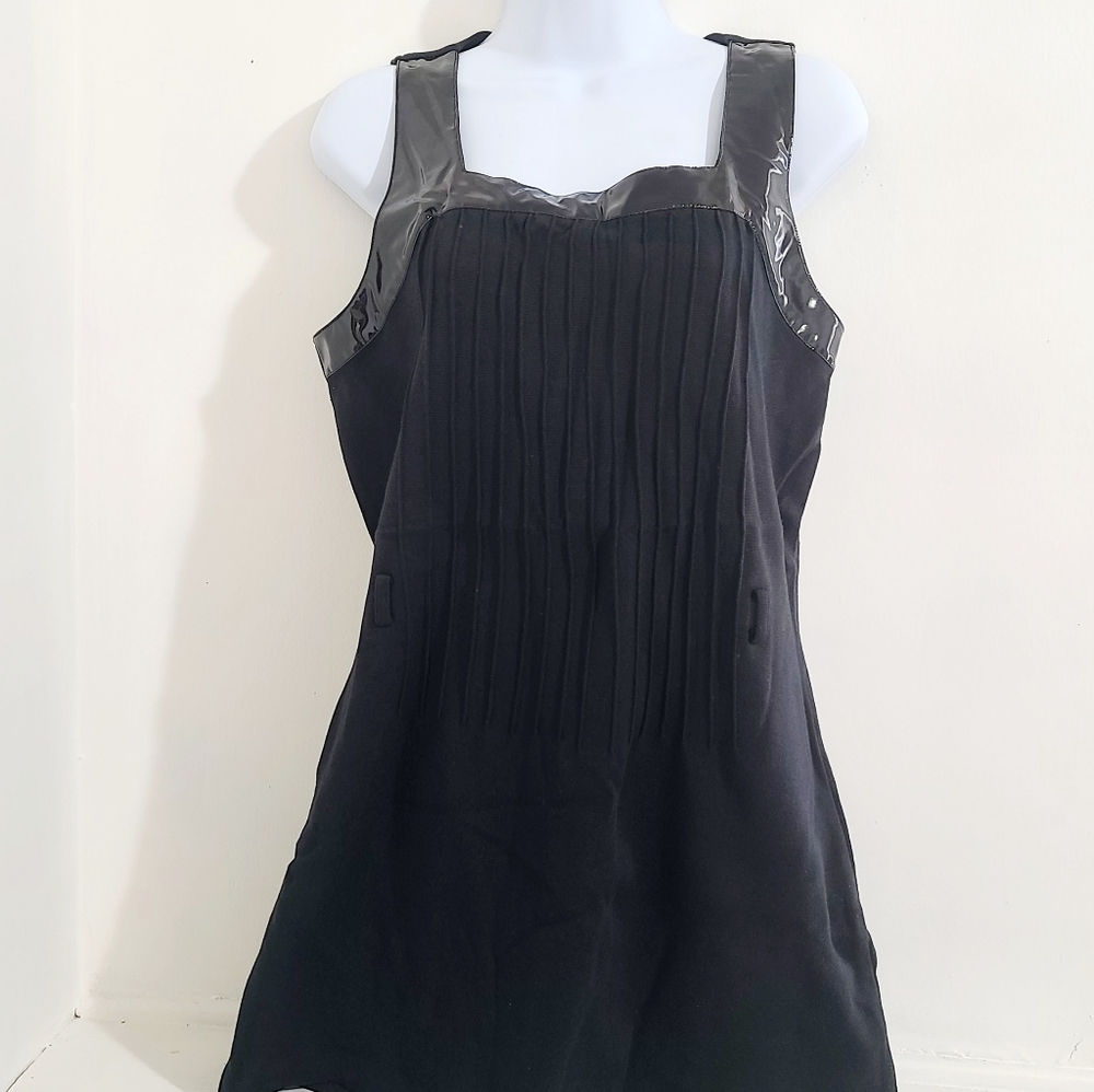Black dress, sleeveless, size 8.